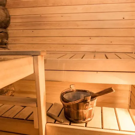 Rukankuukkeli C 24 By Interhome * Рука